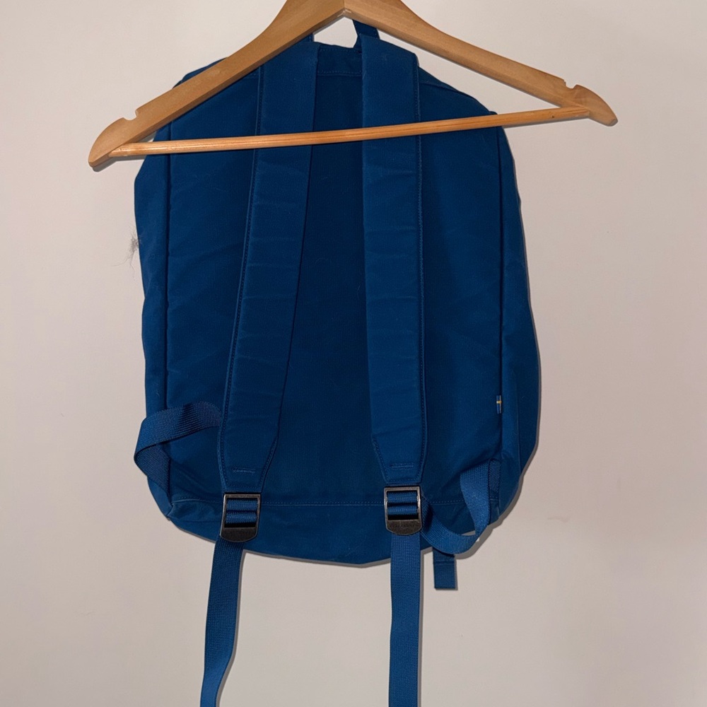 Fjall Backpack - Picture 3 of 3